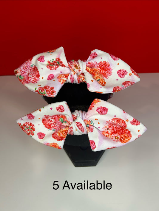 Floral Hearts Knotty