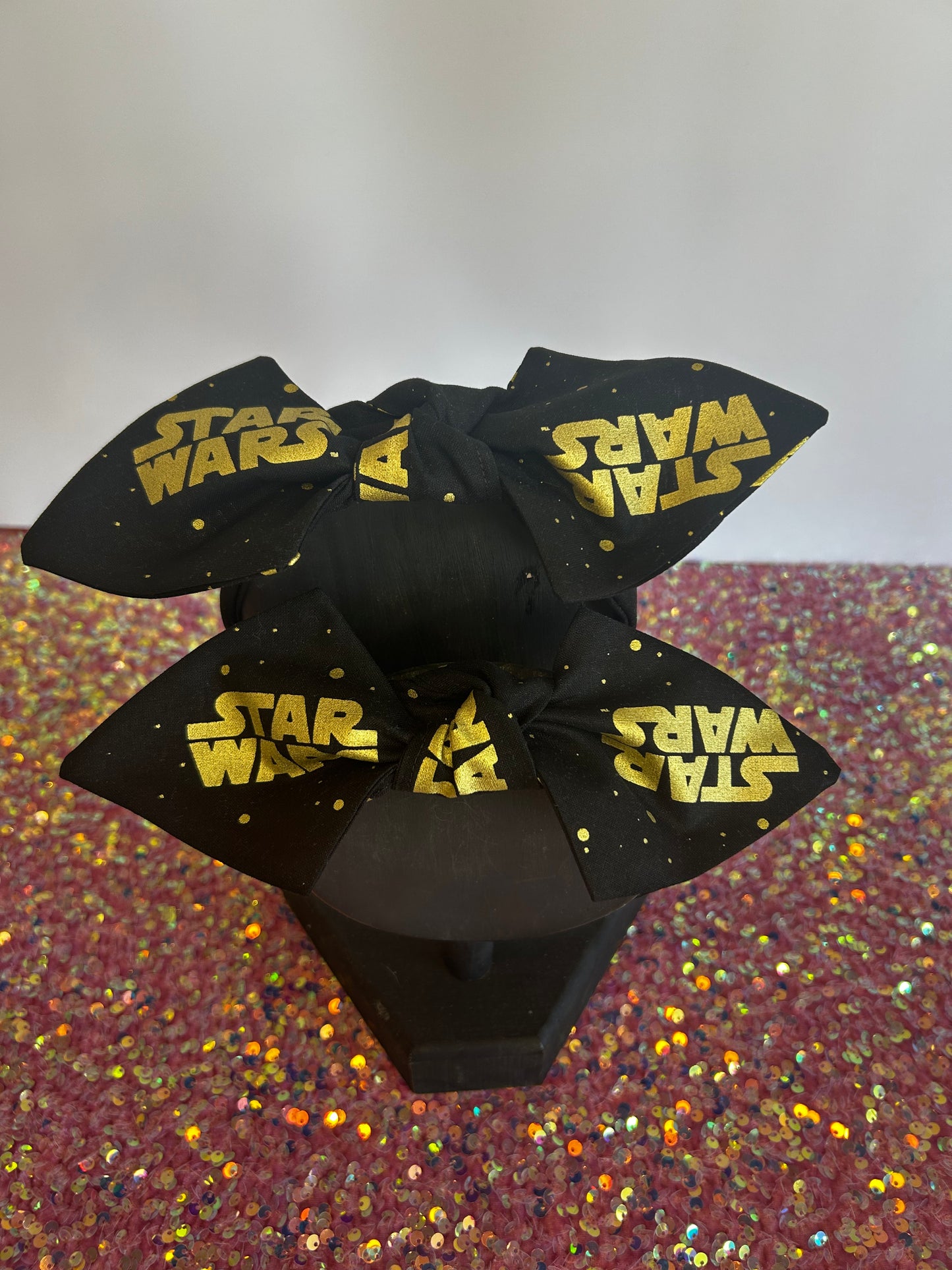 Black and Gold SW Knotty